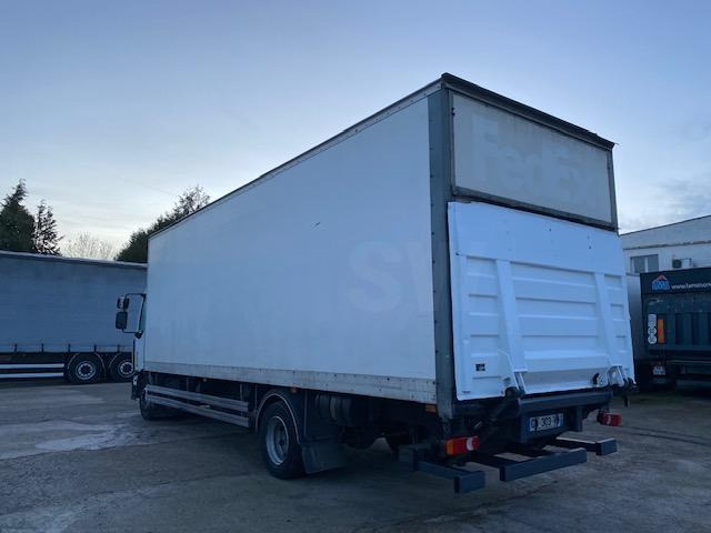 Autocarro furgonato Renault Midlum 180