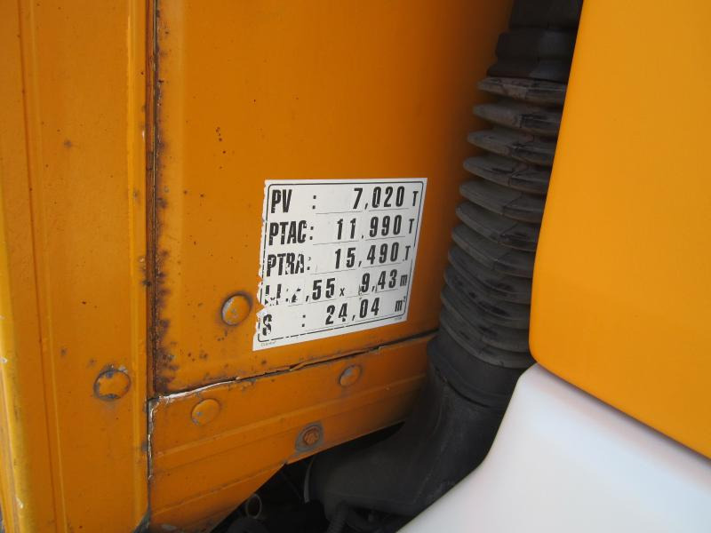 Autocarro furgonato Renault Midlum 220 DXI