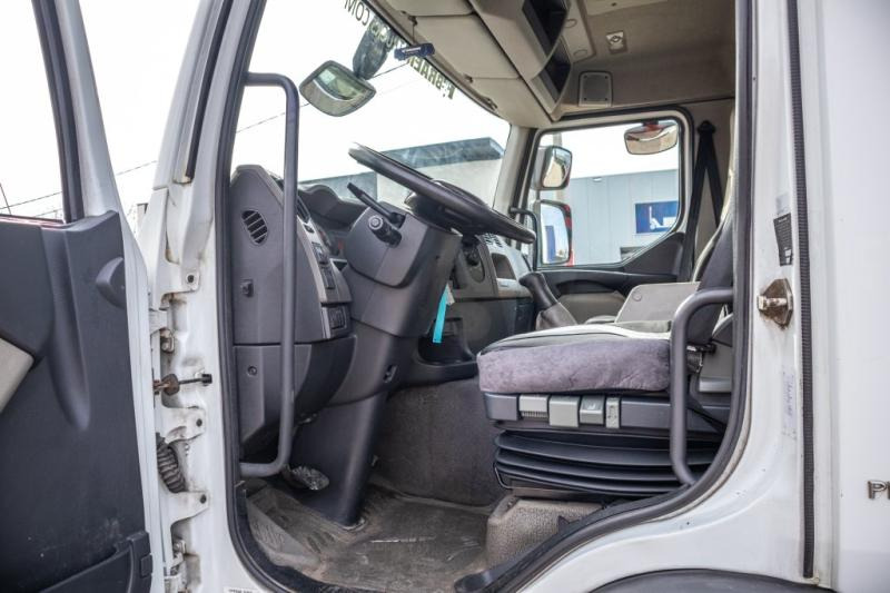 Autocarro furgonato Renault PREMIUM 340DXI+E5+HAYON