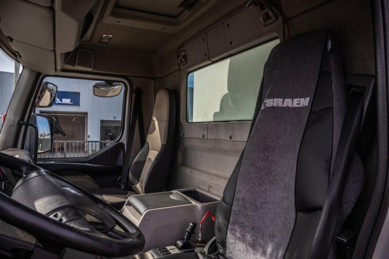 Autocarro furgonato Renault PREMIUM 340DXI+E5+HAYON