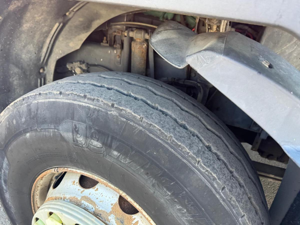 Autocarro multibenna Volvo FM 380