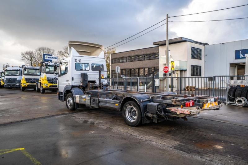 Autocarro portacontainer/ Caisse interchangeable Mercedes ATEGO 1224 // HAYON DHOLLANDIA