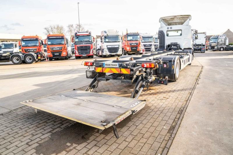 Autocarro portacontainer/ Caisse interchangeable Renault D19 280 DXI+DHOLLANDIA