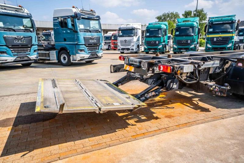 Autocarro portacontainer/ Caisse interchangeable Renault D WIDE 380 DXI