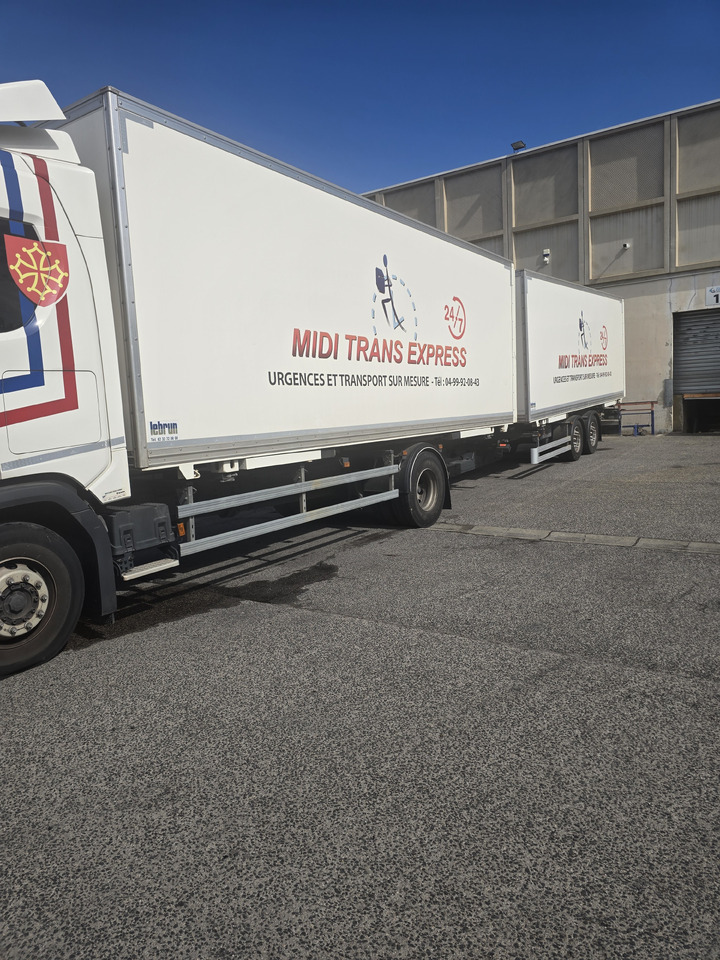 Autocarro portacontainer/ Caisse interchangeable SCANIA R 450