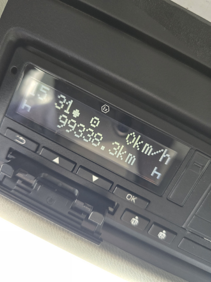 Autocarro portacontainer/ Caisse interchangeable SCANIA R 450