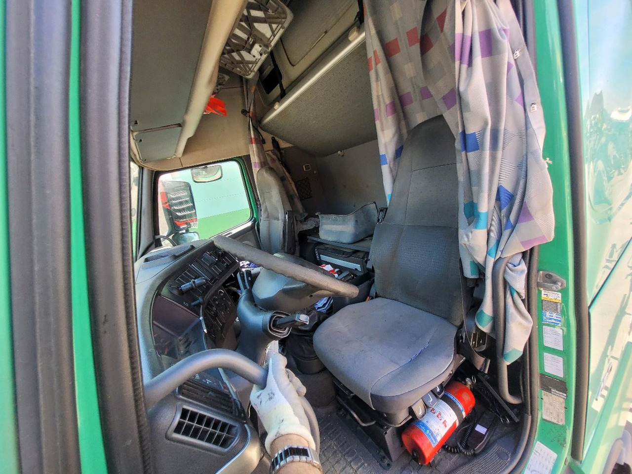 Autocarro portacontainer/ Caisse interchangeable VOLVO FH12 420 GLOBETROTTER