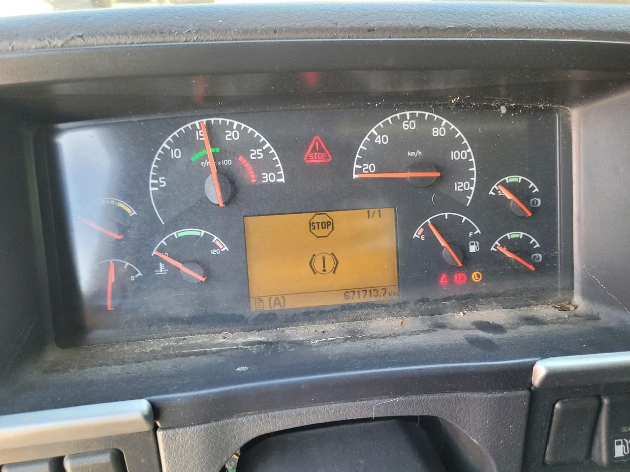 Autocarro portacontainer/ Caisse interchangeable VOLVO FH12 420 GLOBETROTTER