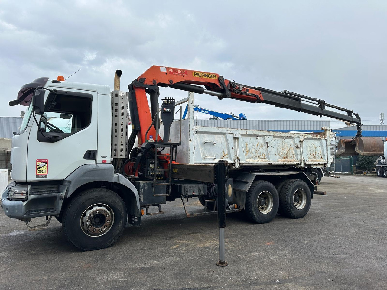 Autocarro ribaltabile Camion bi-benne Renault CE-598-ON
