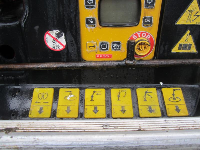 Autocarro ribaltabile DAF CF85 410