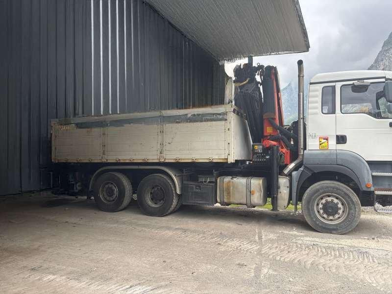 Autocarro ribaltabile MAN 26/440