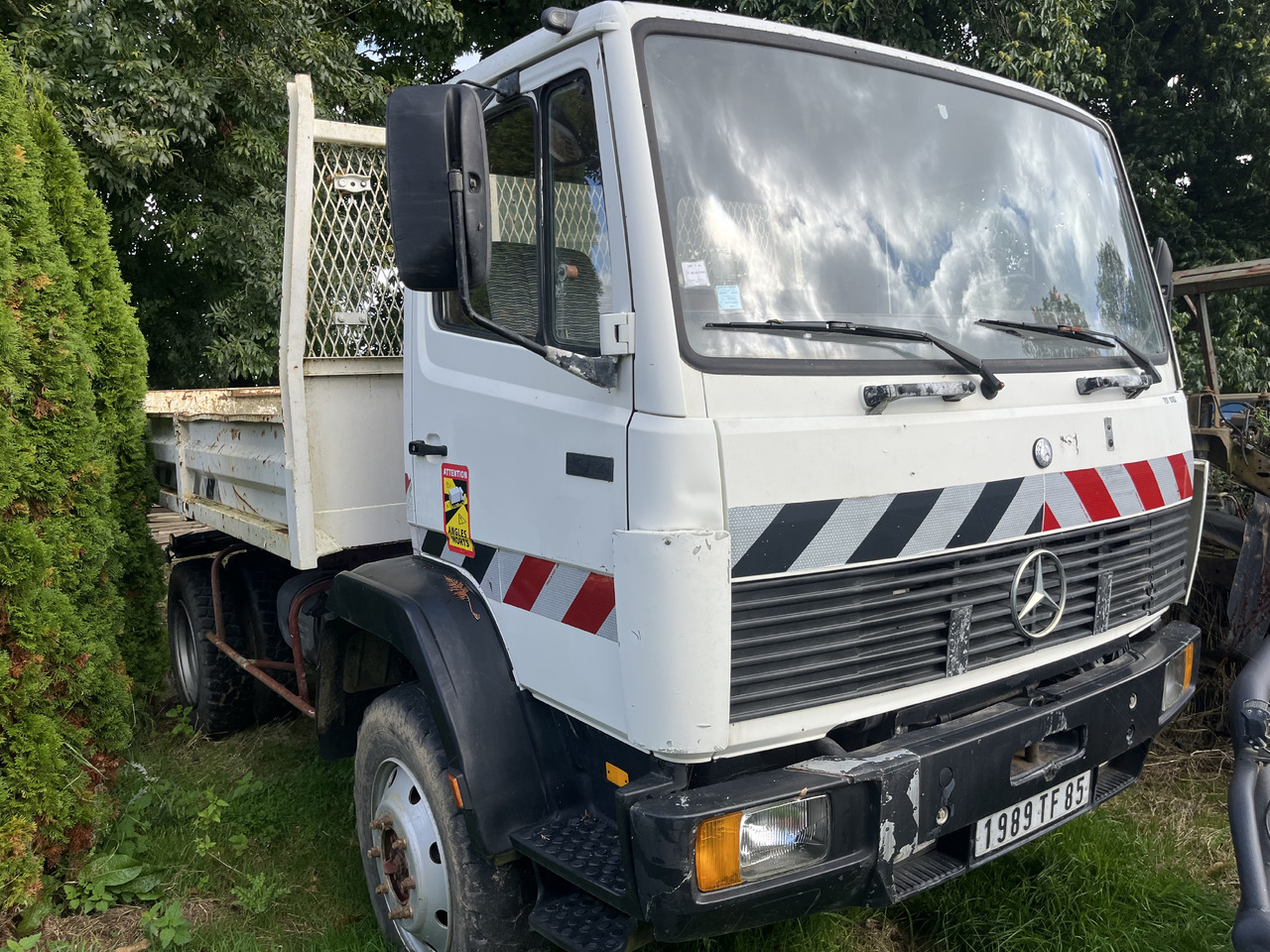 Autocarro ribaltabile MERCEDES-BENZ 1314 benne 4x4