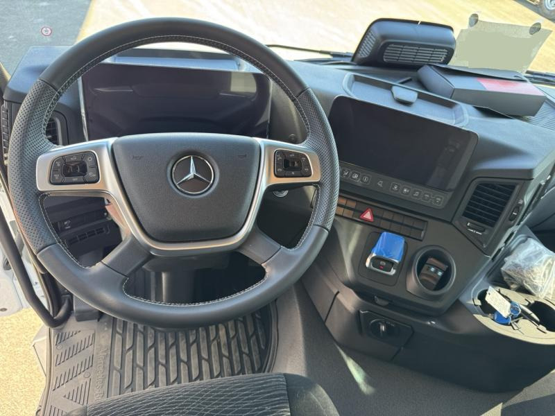 Autocarro ribaltabile Mercedes 4145K