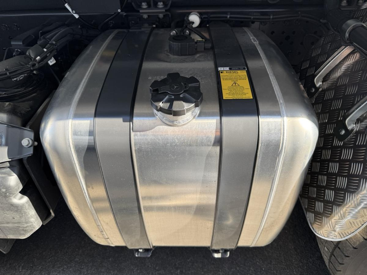 Autocarro ribaltabile Mercedes 4145K