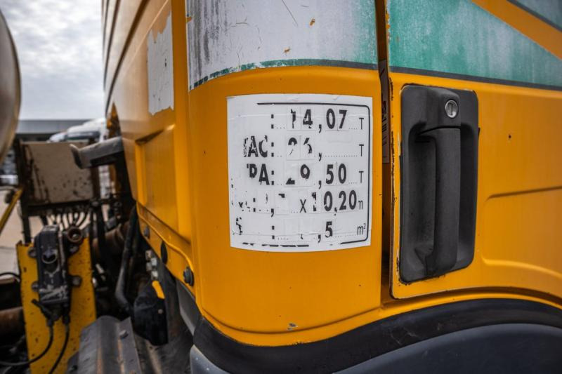 Autocarro ribaltabile Mercedes SK 2531-6X2-PATA/BITUMEN/ASFALT/GOUDRON