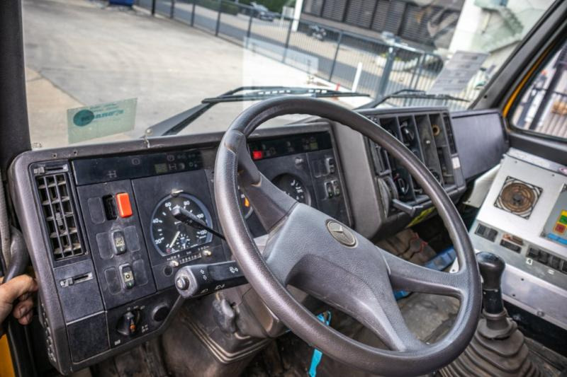 Autocarro ribaltabile Mercedes SK 2531-6X2-PATA/BITUMEN/ASFALT/GOUDRON