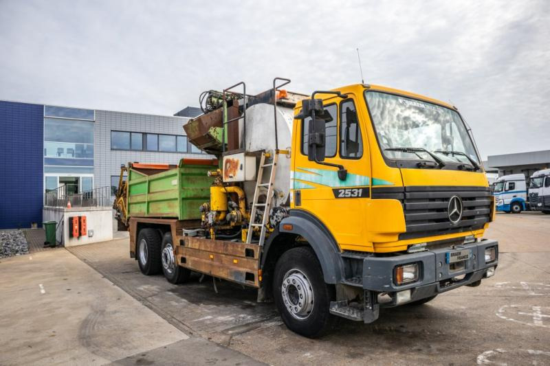 Autocarro ribaltabile Mercedes SK 2531-6X2-PATA/BITUMEN/ASFALT/GOUDRON
