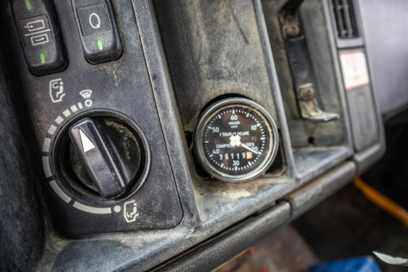 Autocarro ribaltabile Mercedes SK 2531-6X2-PATA/BITUMEN/ASFALT/GOUDRON