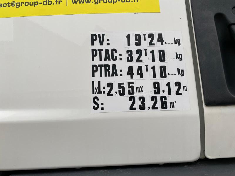 Autocarro ribaltabile RENAULT KERAX 8x4 520 BIBENNE CIF GRUE CORMACH