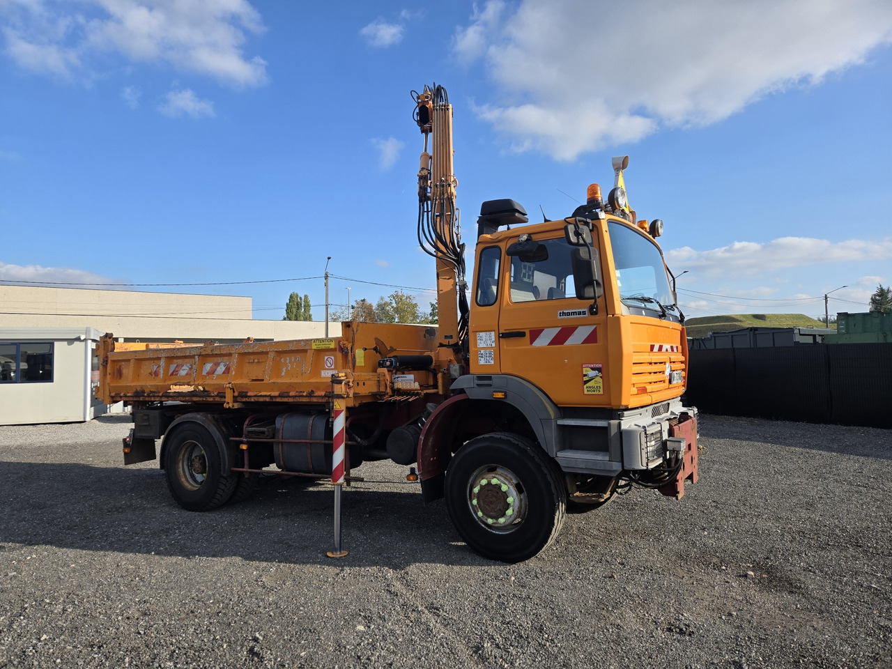 Autocarro ribaltabile Renault G250 4x4