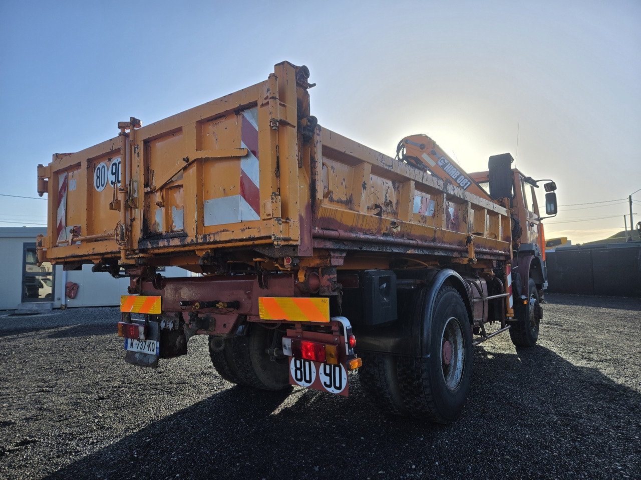 Autocarro ribaltabile Renault G300 / 4x4