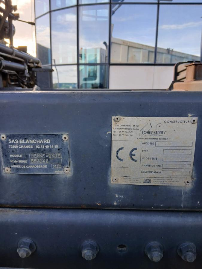 Autocarro ribaltabile Renault Kerax 380 DXI