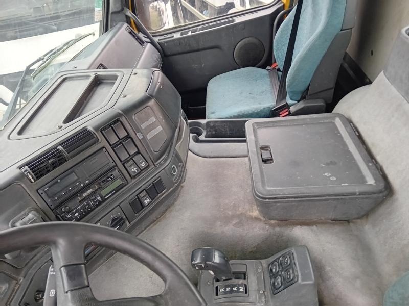 Autocarro ribaltabile Volvo FM12 380