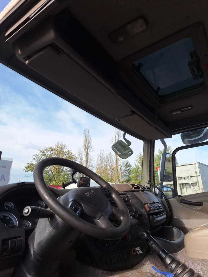 Autocarro scarrabile DAF CF