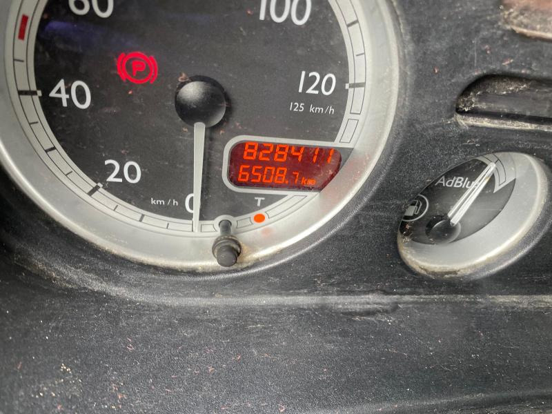 Autocarro scarrabile DAF XF105 460