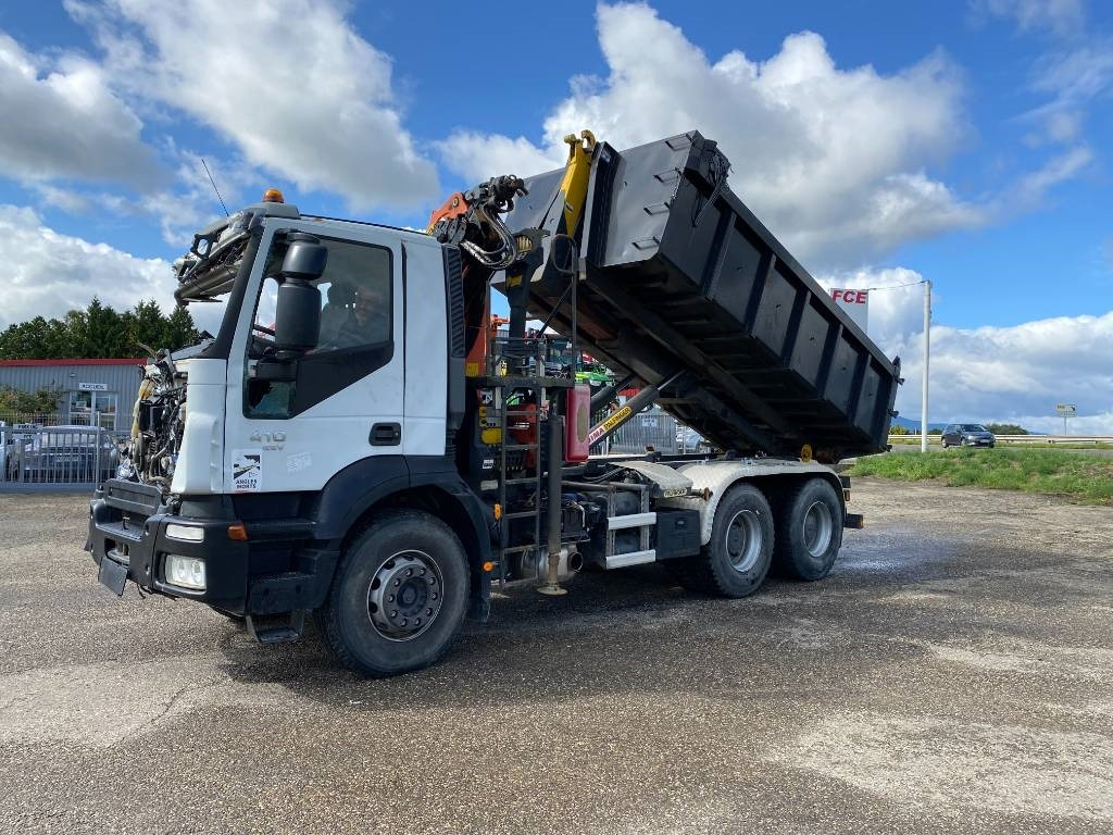 Autocarro scarrabile Iveco TRAKKER 410/EEV -PALFINGER PK13001-T18 endommagé