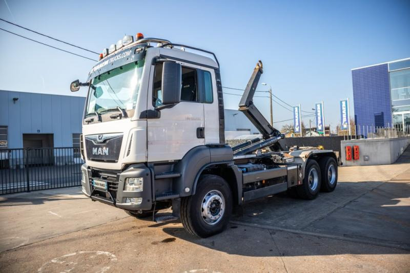 Autocarro scarrabile MAN TGS 26.420 BB+MARREL20T