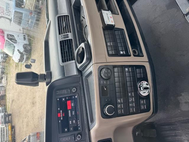 Autocarro scarrabile MAN TGS 28.460 AMPIROLL