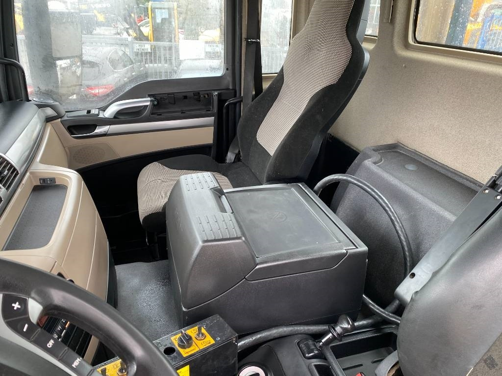 Autocarro scarrabile MAN TGS 35.460/RETARDER /DALBY