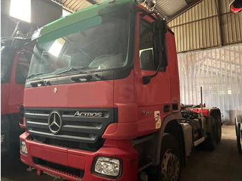 Autocarro scarrabile Mercedes 6X4 ACTROS  3341