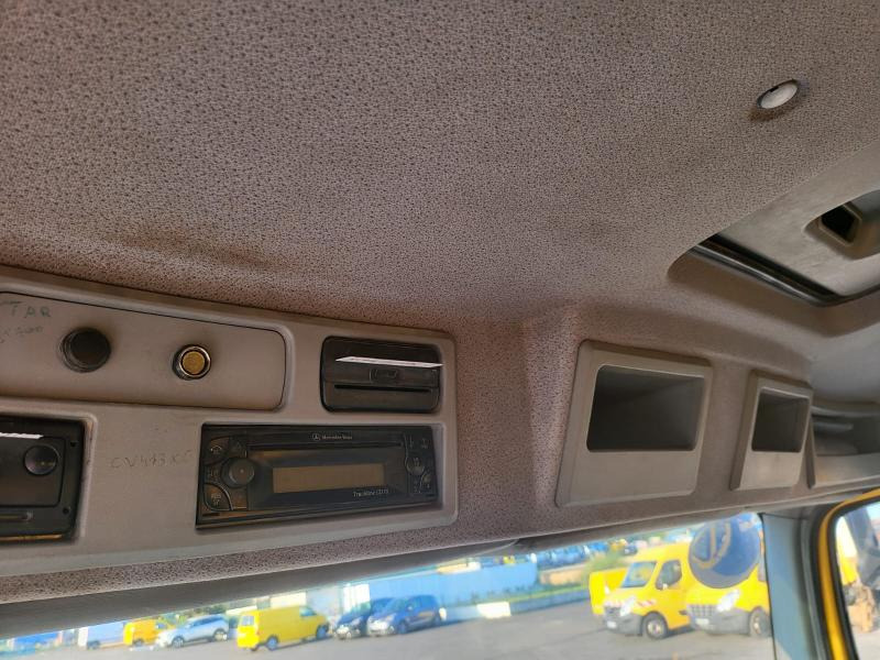 Autocarro scarrabile Mercedes Atego 1622