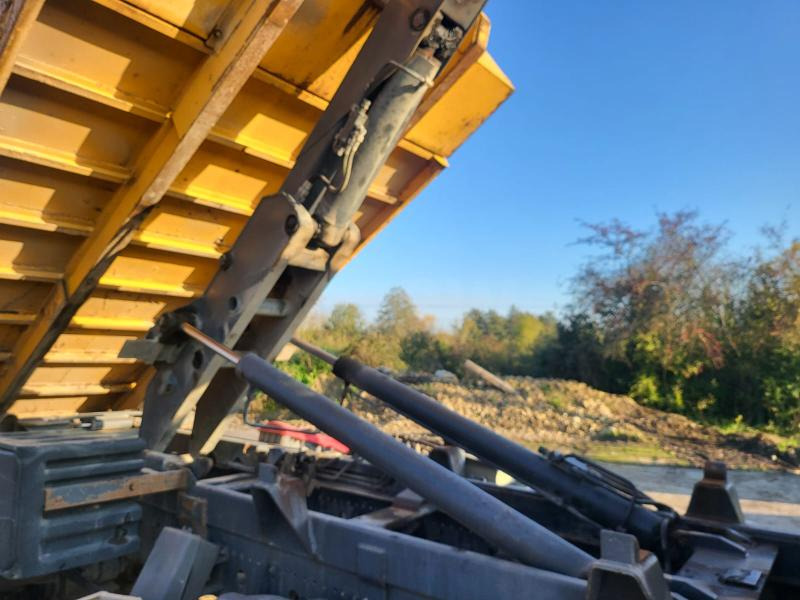 Autocarro scarrabile Mercedes Atego 1622