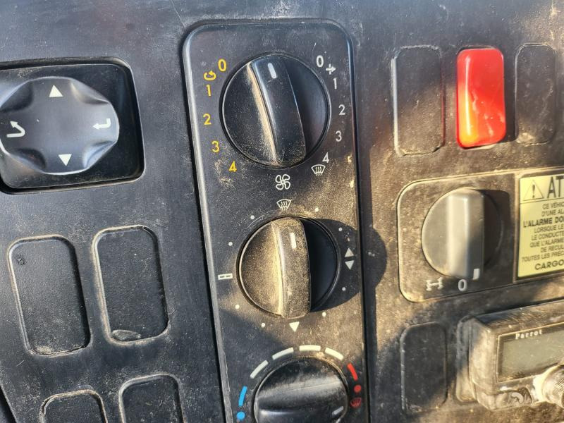 Autocarro scarrabile Mercedes Atego 1622