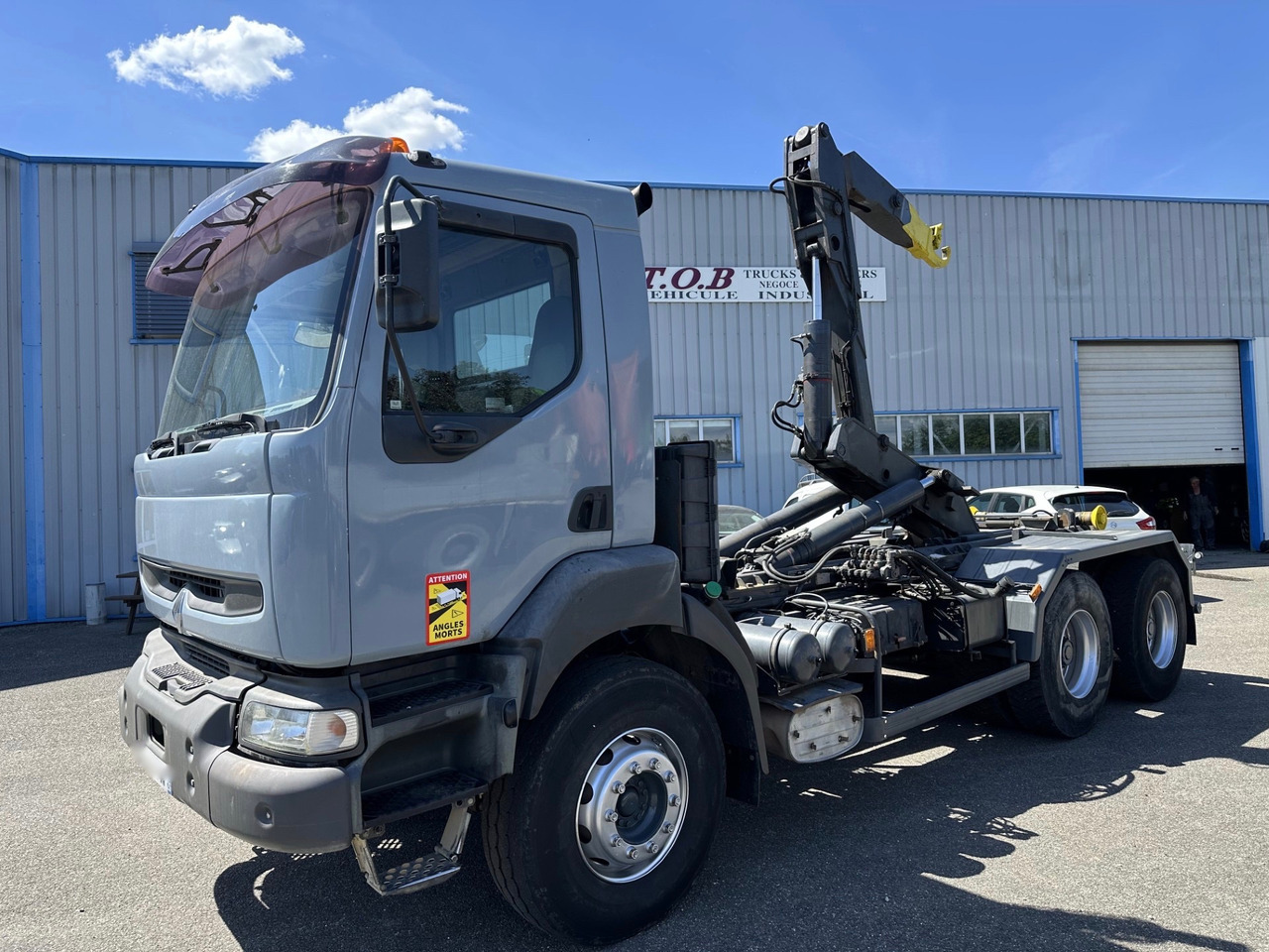 Autocarro scarrabile RENAULT KERAX 370 DCI