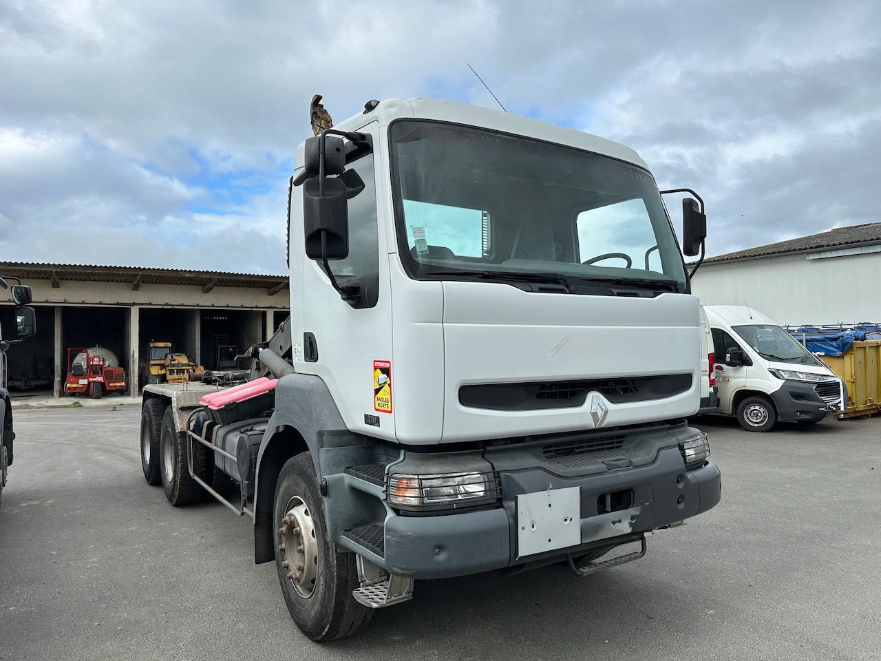 Autocarro scarrabile RENAULT KERAX 370 DCI