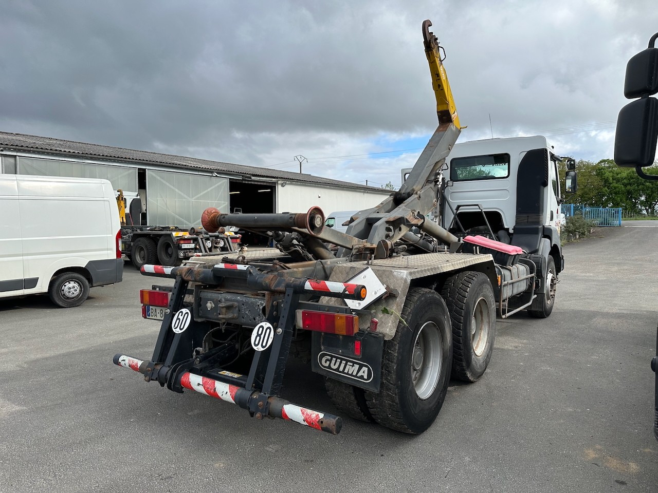 Autocarro scarrabile RENAULT KERAX 370 DCI