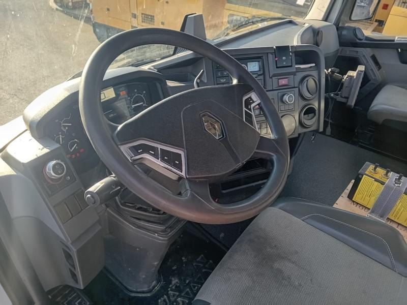 Autocarro scarrabile Renault Gamme C 380