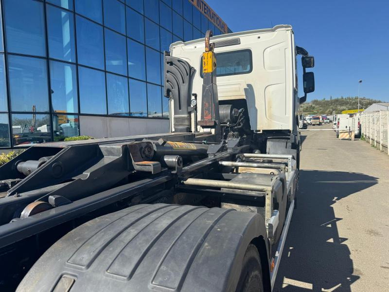 Autocarro scarrabile Renault Gamme C 380