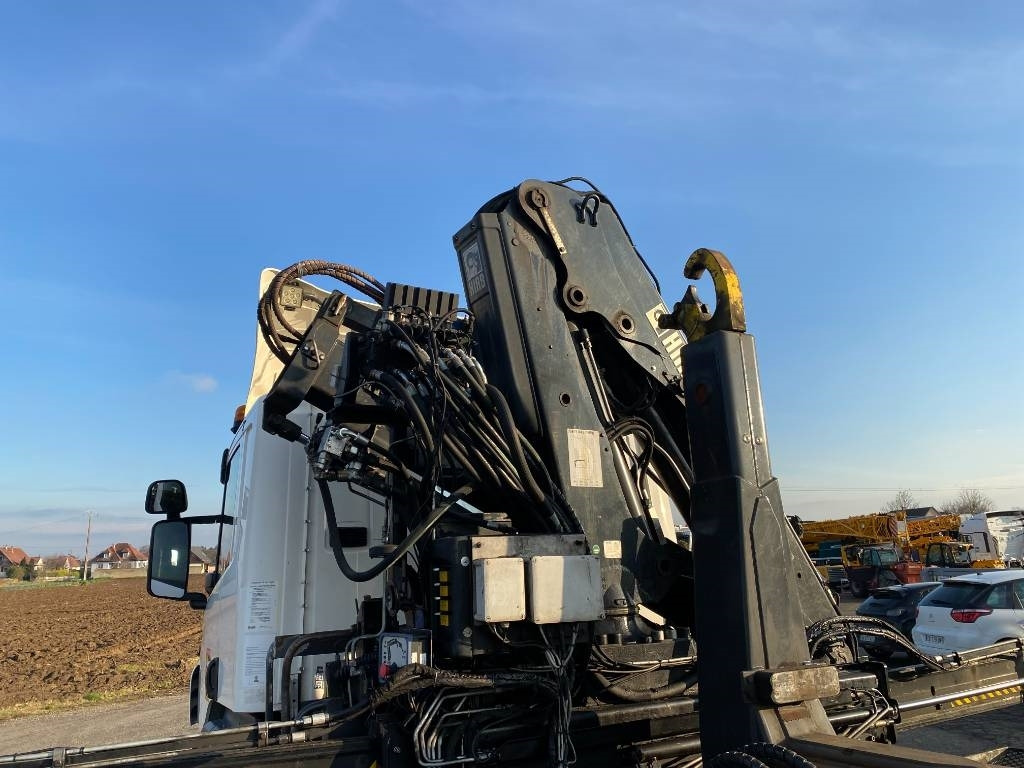 Autocarro scarrabile Scania P360/HYVALIFT/HIAB 144B a réparer
