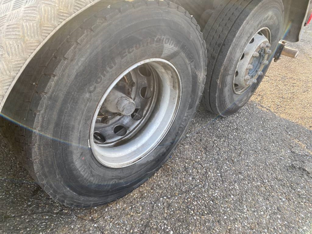 Autocarro scarrabile Scania P360/HYVALIFT/HIAB 144B a réparer