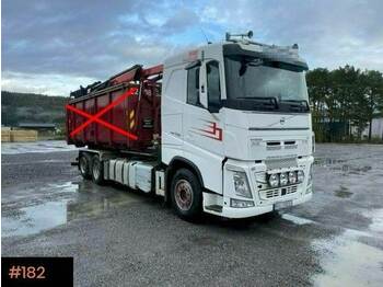 Autocarro scarrabile Volvo FH 500 Hooklift truck with Palfinger Crane.