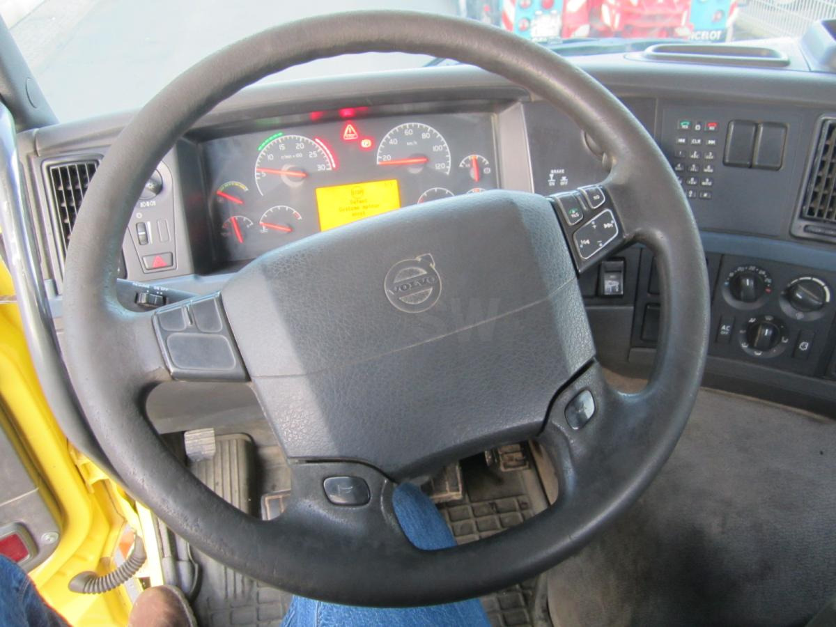 Autocarro scarrabile Volvo FM 400