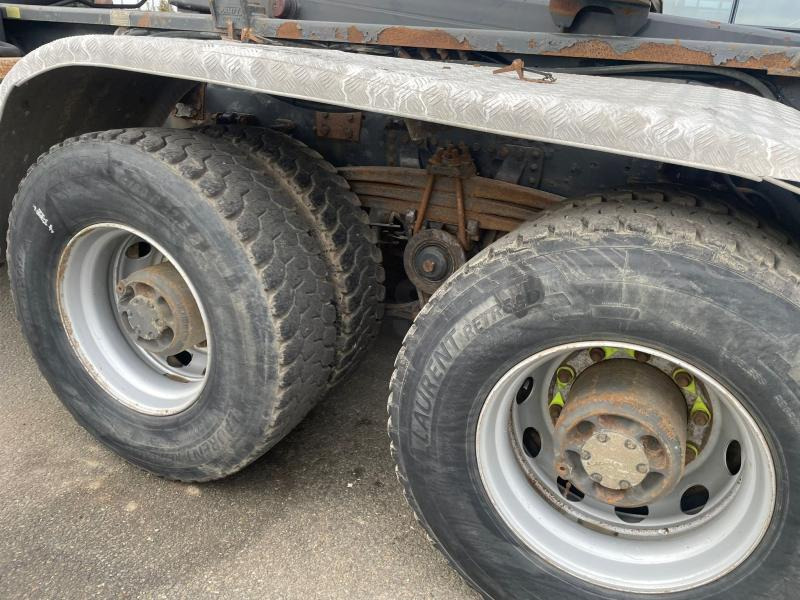 Autocarro scarrabile Volvo FM 440