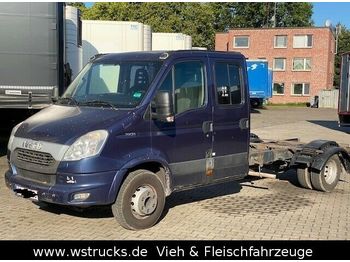 Autocarro telaio Iveco 70C21 Doppelkabine Fahrgestell AHK