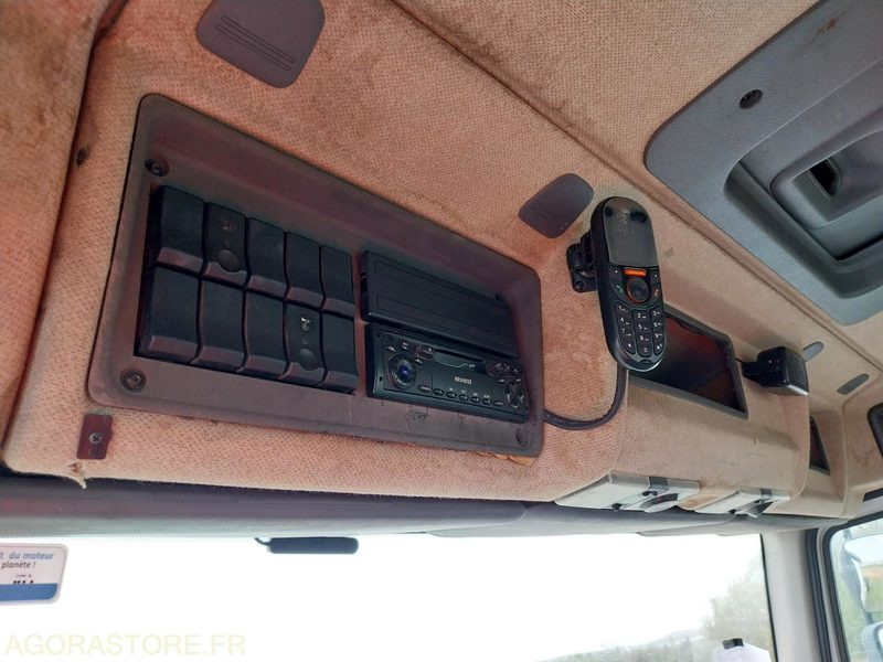 Autocarro telaio RENAULT PREMIUM 370-19 / 2007 / 371820 km