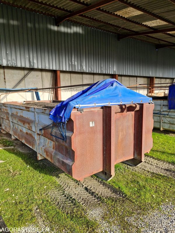 Camion BENNE CEREALIERE 11